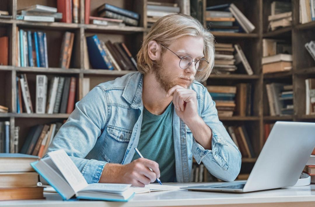 Cash or Card: Which One Makes Students Spend Less